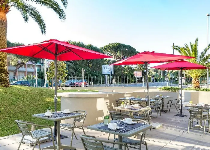 Western Riviera Hotel