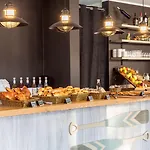 Western Riviera 호텔