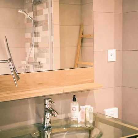 Western Riviera Szálloda 4*