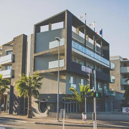 Western Riviera מלון אנטיב