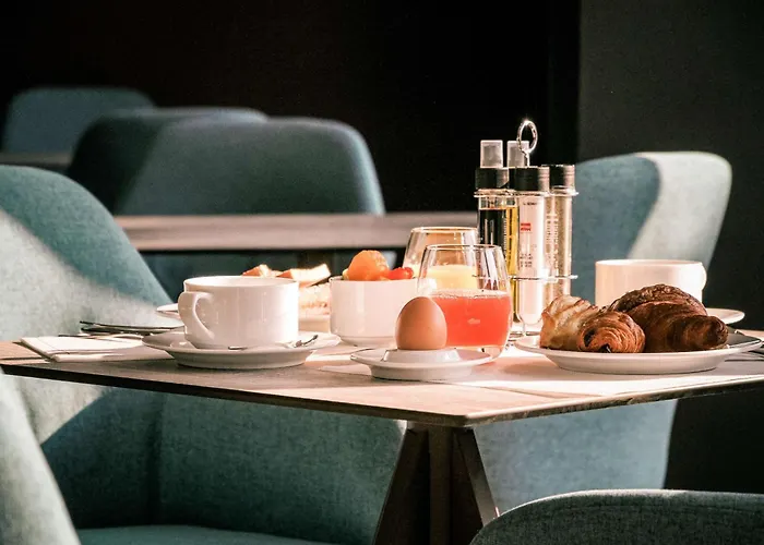 Отель Western Riviera